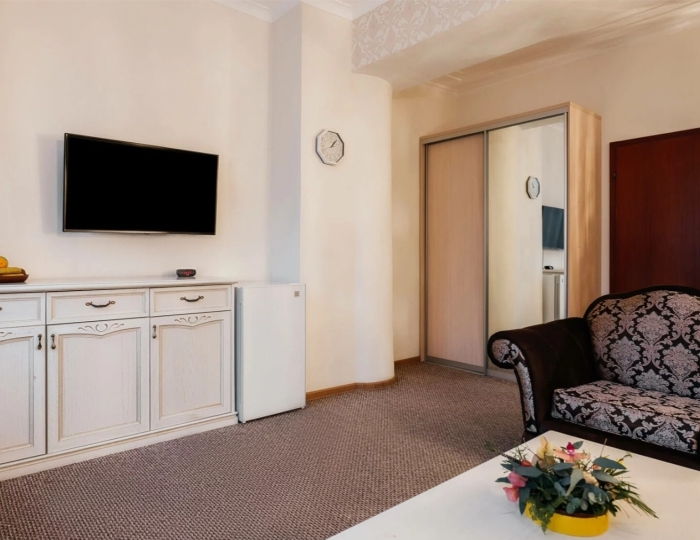 Двухместный двухкомнатный (к.№1) - Санаторий «Радуга» Сочи